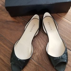 Prada women leather flats with peep toe